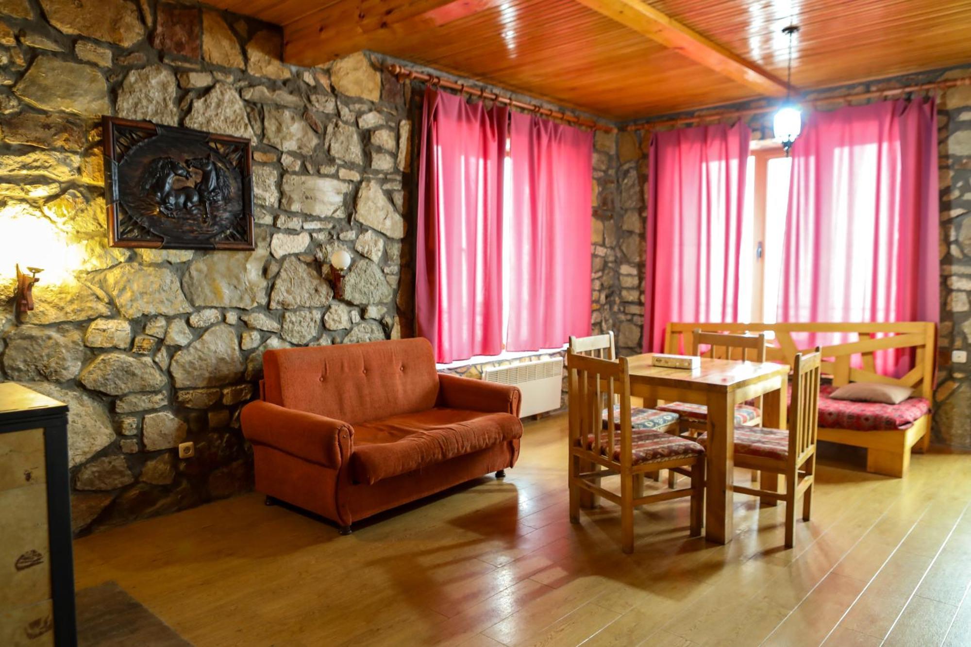 Apaga Resort Idzjevan Buitenkant foto
